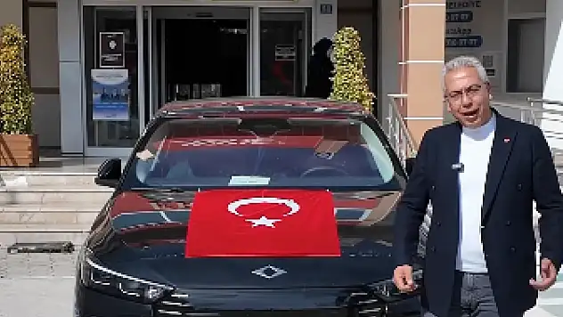 Konya'da iktidar ve muhalif belediyeden örnek davranış: Lüks hediyeye teşekkürle karşılık verdi!