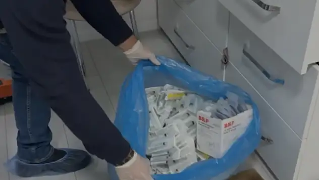 Konya'da kaçak klinik operasyonu: Evi eczaneye çevirmişler!