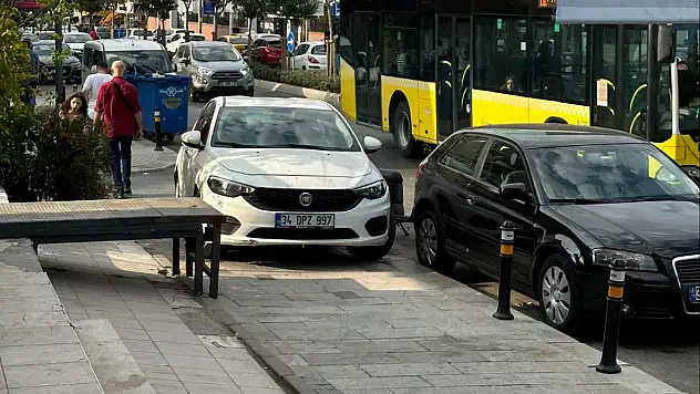 Konya'da kaldırımlara araç park edenler yandı! Başkan duyurdu!