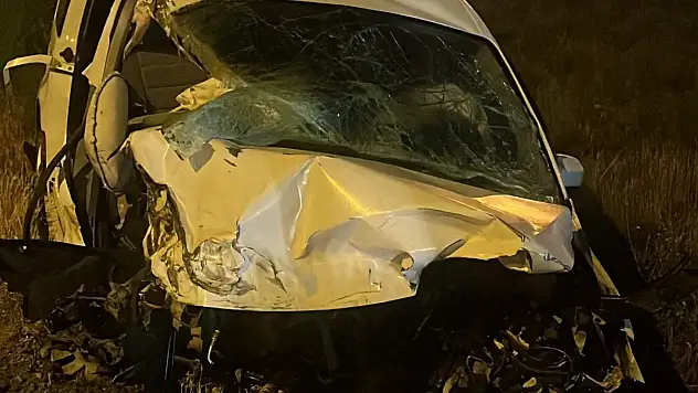 Konya'da kamyonet devrildi! Sürücüsü...