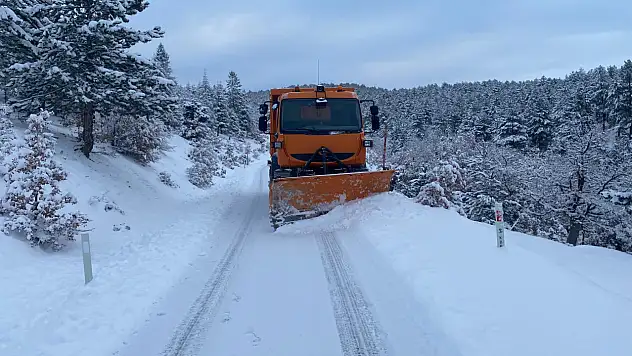 Konya'da kar ve buzlanmaya karşı bin 885 personel ve 790 araç görev başında