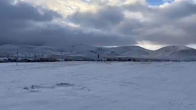 Konya'da kar yağışı çiftçiye umut oldu