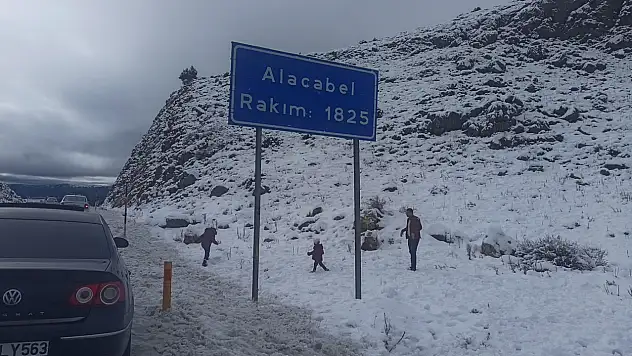 Konya'da kar yağışı sonrası doğaseverler o mekana akın etti!