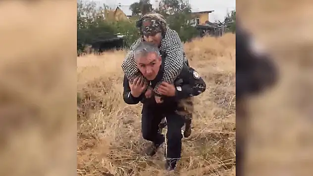 Konya'da kayıp Nazmiye teyze bulundu! Polisin fedakârlığı yürekleri ısıttı
