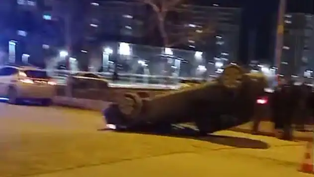 Konya'da kontrolden çıkan otomobil ters döndü: 2 yaralı