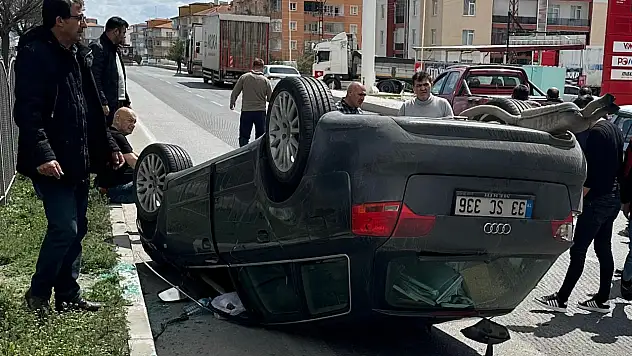 Konya'da korkutan kaza! Otomobil takla attı: 2 yaralı