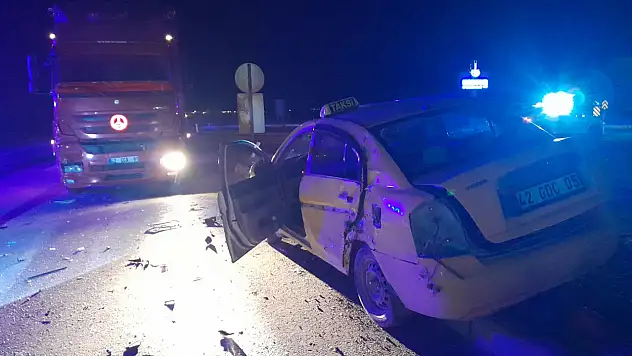 Konya'da korkutan kaza: TIR ile ticari taksi çarpıştı