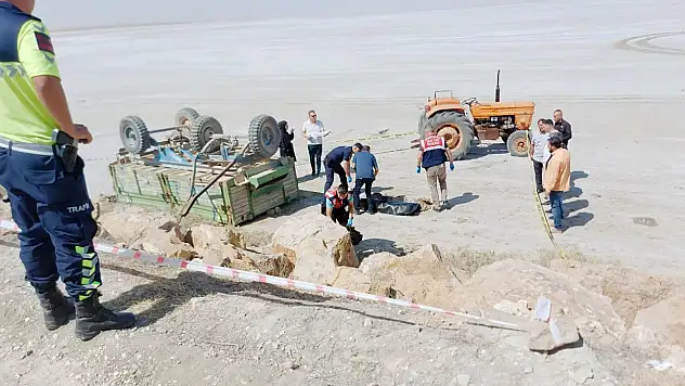 Konya'da korkutan kaza! Traktörden ayrılan römork devrildi: 1 ölü, 3 yaralı
