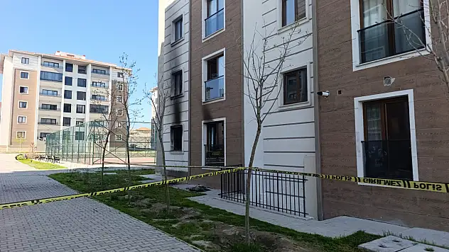 Konya'da korkutan yangın: 6 kişilik aile evsiz kaldı!