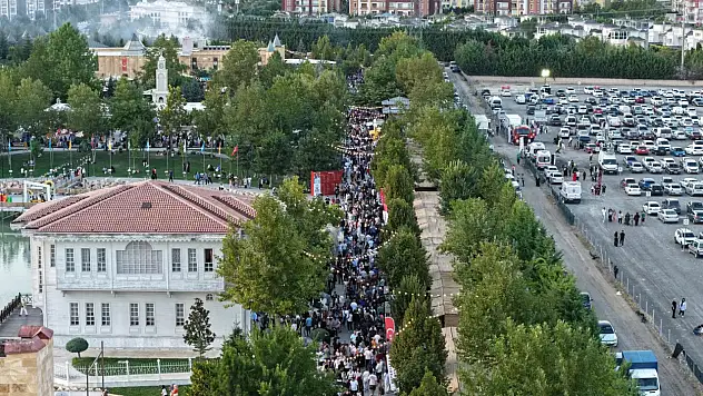 Konya'da lezzet rüzgârı esiyor! Gastrofest'e yoğun ilgi