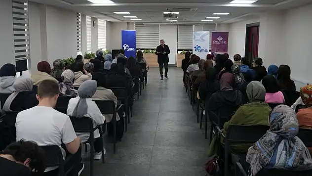 Konya'da LİMA gençleri çok yönlü programlarla buluşturmaya devam ediyor