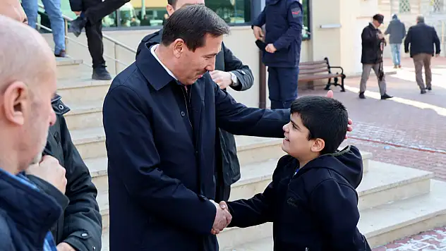 Konya'da mahallelinin nabzı tutuldu: Karatay yönetimi sahada