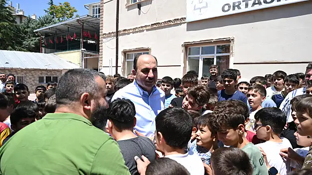 Konya'da manevi eğitim buluşması! Başkan Altay hafız adaylarıyla bir araya geldi