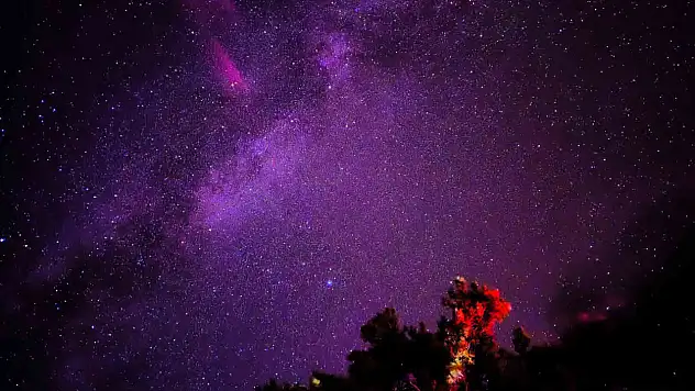Konya'da meteor yağmuru şenliğe dönüştü: Yıldızların altında gece boyunca nöbet tuttular