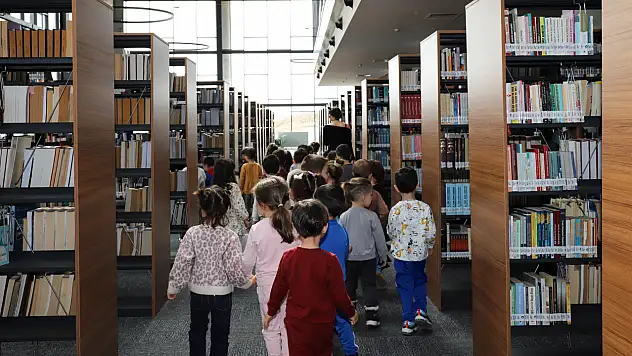 Konya'da minik kaşifler kitapların gizemli dünyasını keşfetti!