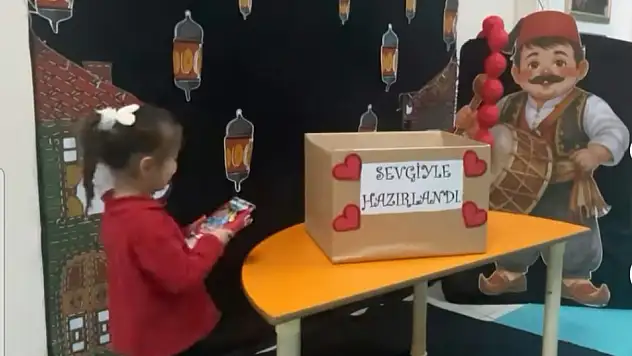 Konya'da minik yüreklerden büyük dayanışma