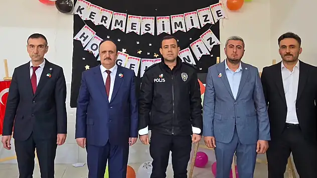 Konya'da minik yüreklerden Filistin'e anlamlı destek