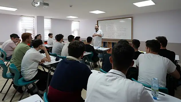 Konya'da öğrenciler LİMA'yla zorlu maratona hazırlanıyor!