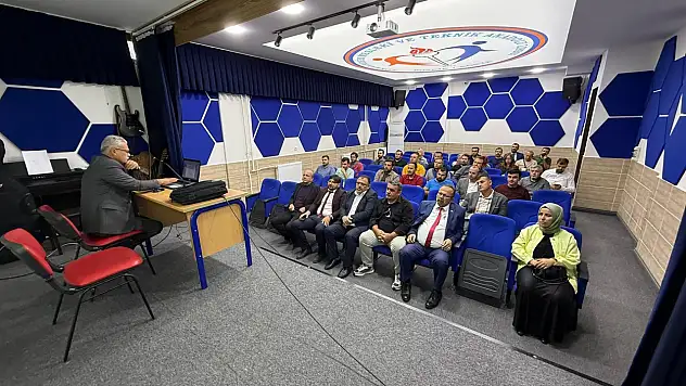 Konya'da öğretmenlik mesleğine yeni yol haritası: Yönerge tanıtıldı