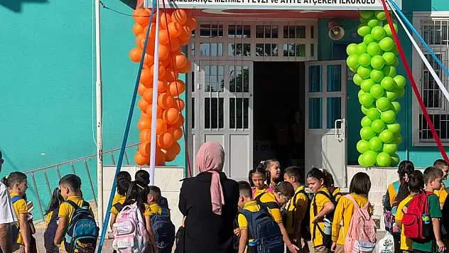 Konya'da ders zili yeniden çaldı! Okullarda ilk gün heyecanı