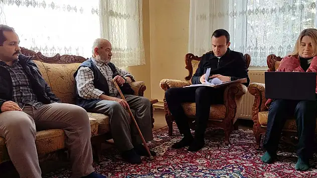 Konya'da örnek uygulama: Mahkeme heyeti 90 yaşındaki Nurettin Bircan için seferber oldu