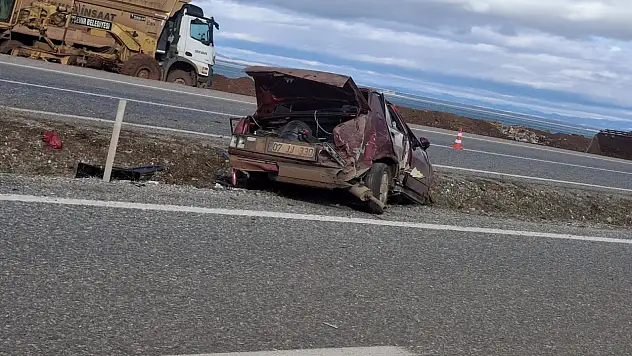 Konya'da otomobil devrildi: 2 yaralı
