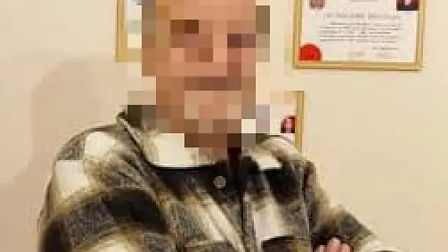 Konya'da para karşılığı uyuşturucu reçetesi yazdığı iddia edilen psikiyatrist hakim karşısında: 'Olsa olsa görevi kötüye kullanma'