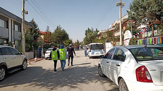 Konya'da polise bıçaklı saldırı!