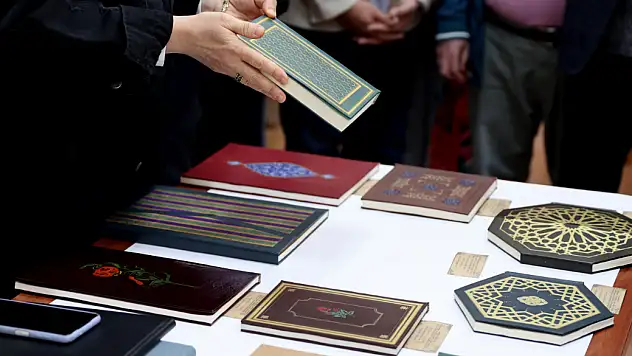 Konya'da sabır ve el emeği ürünler sergilendi!