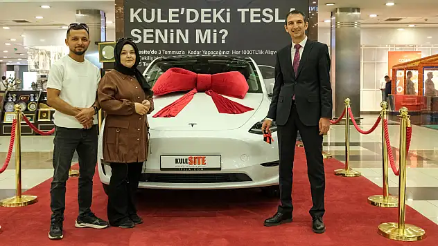 Konya'da şans rüzgarı! Kulesite AVM'nin kampanyasında Tesla Model Y kazananı belli oldu!