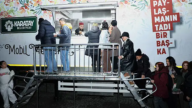 Konya'da Şeb-i Arus haftasında gelenek haline gelen sıcak lezzet