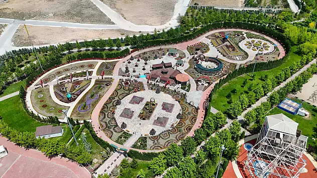 Konya'da sembol mekanlar ziyaretçi akınına uğradı