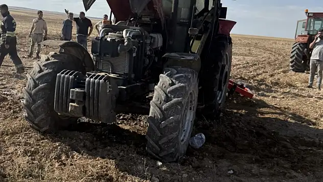 Konya'da seyir halindeki traktör alev alev yandı