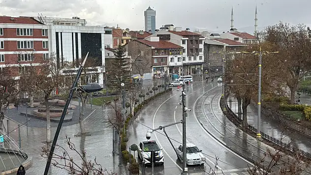Konya'da şiddetli dolu yağışı