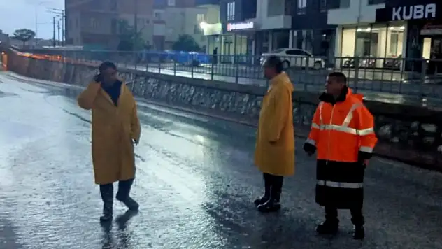 Konya'da şiddetli yağış o ilçeyi vurdu: Hayat felç oldu!