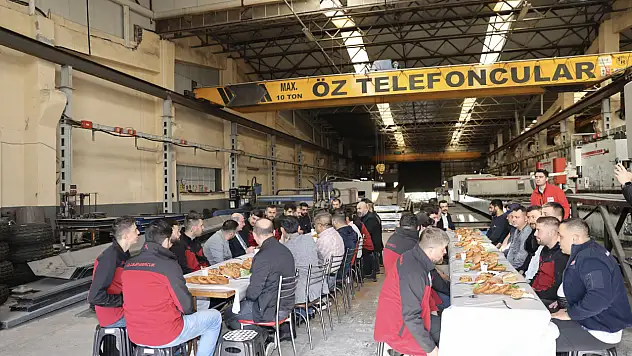 Konya'da simitler başkandan! Anlamlı buluşma...