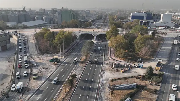 Konya'da sürücülerin merakla beklediği yolda çalışmalar tamamlandı: Trafiğe açıldı!