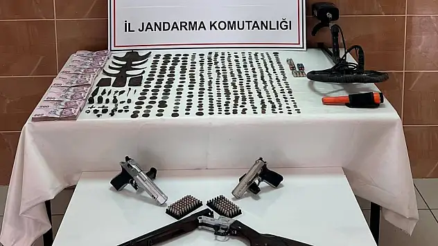 Konya'da tarihi eser operasyonu!