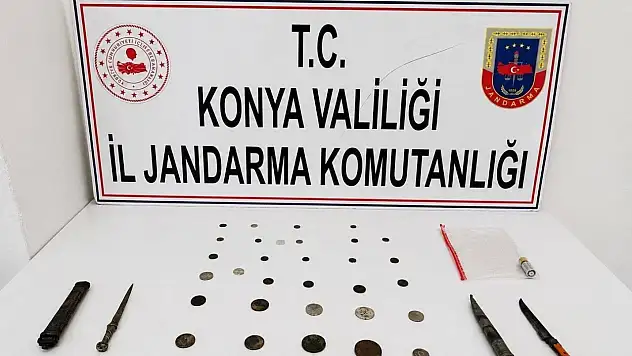 Konya'da tarihi eser operasyonu! Jandarma çok sayıda malzeme ele geçirdi