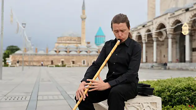 Konya'da Tasavvuf eğitimi alan Rus Müzisyen Neyin büyüsüne kapıldı