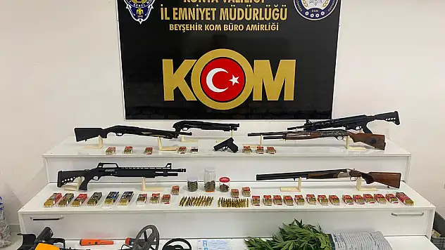 Konya'da tefecilere ağır darbe! Gizli bölmelerden bakın ne çıktı?