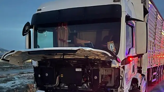 Konya'da TIR ile otomobil çarpıştı: 1 yaralı