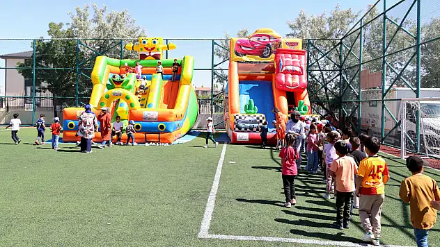 Konya'da tonlarca atık ödülle buluştu