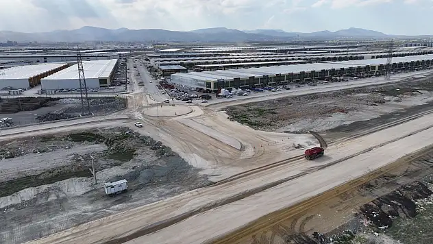 Konya'da trafik rahatlıyor: Şehir 2 yeni caddeye kavuşuyor