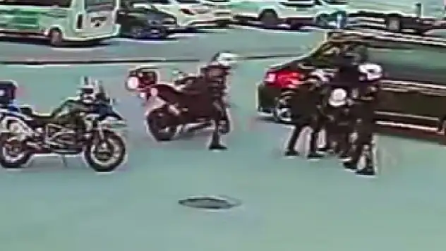 Konya'da trafikte korku dolu anlar:  Polis ekipleri hayat kurtardı!
