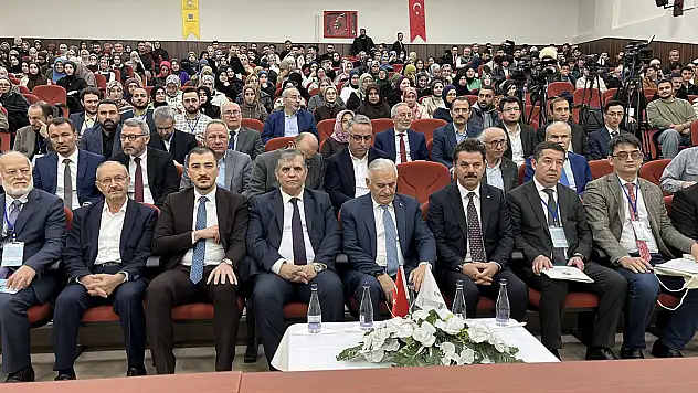 Konya'daki sempozyumdan önemli açıklama: 'Ortak alfabe çalışmaları tamamlandı'