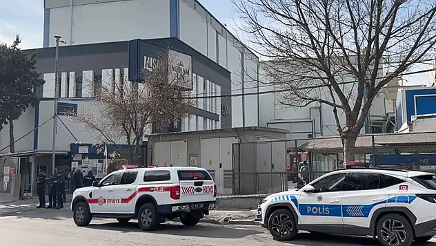 Konya'da un fabrikasında patlama! Ekipler olay yerinde