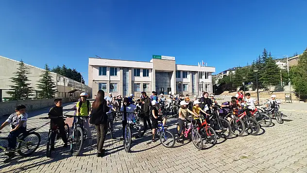 Konya'da 'Uyuşturucu ile mücadele' temalı bisiklet turu düzenlendi