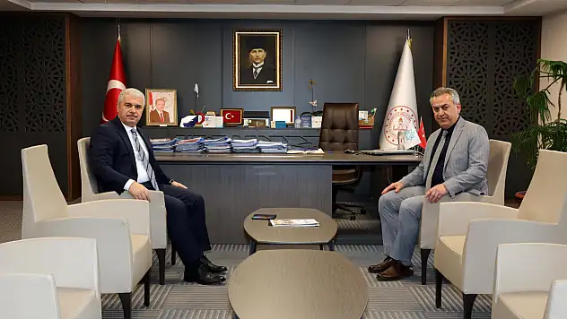 Konya'da Vali Akın'dan İl Milli Eğitim Müdürlüğü'ne ziyaret