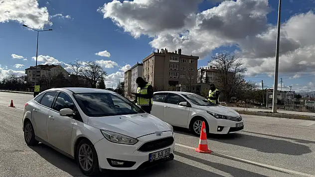 Konya'da yılbaşı tedbirleri başladı: Jandarma trafik denetimlerini artırdı